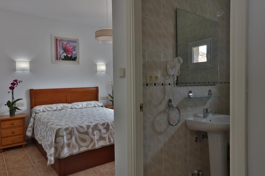 Apartamentos El Madronal Coto Rios Exterior photo